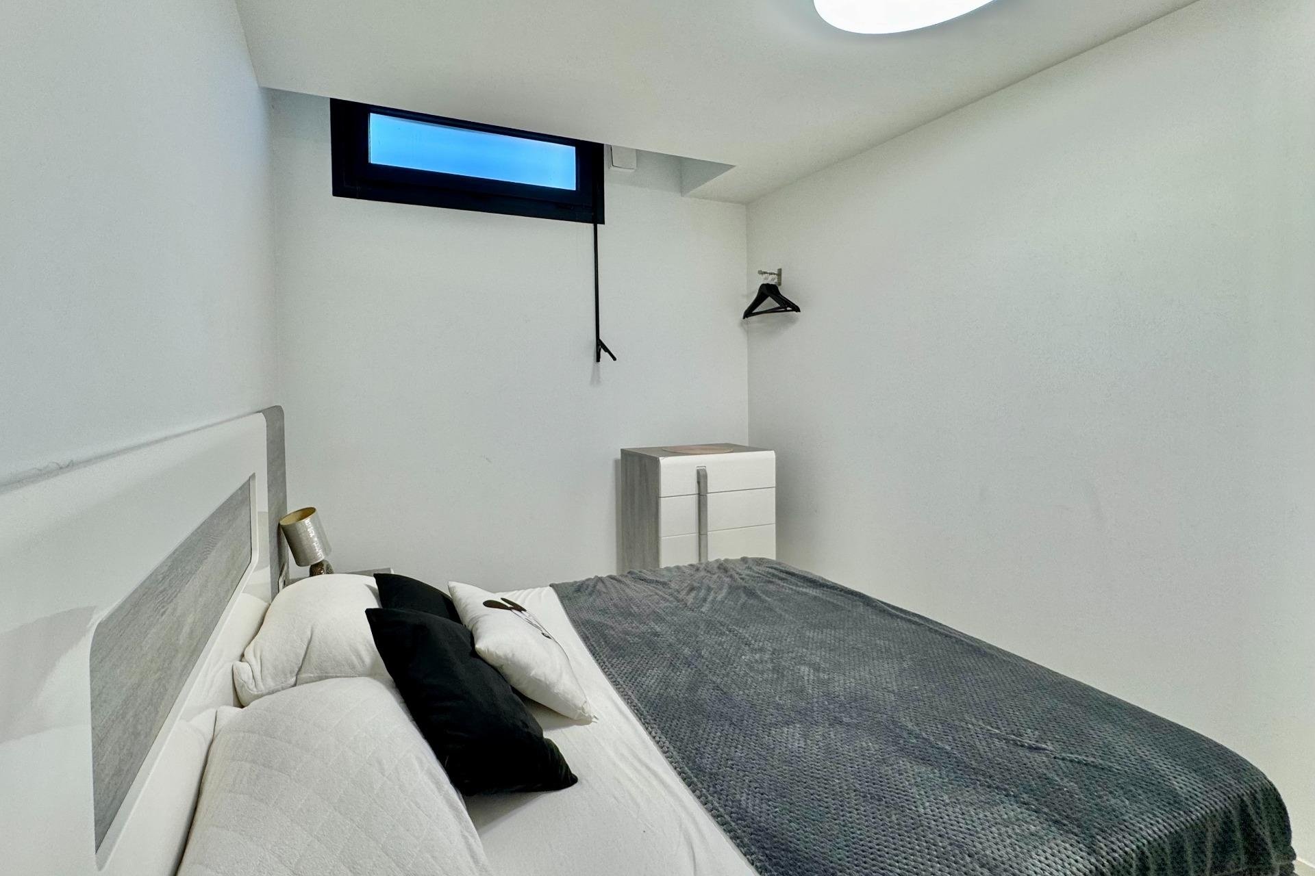 Begagnad - Villa - Orihuela Costa - Lomas de Cabo Roig