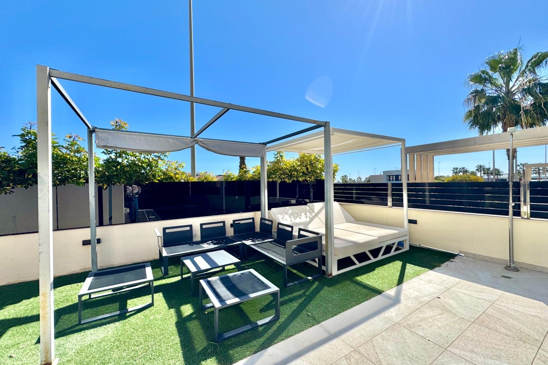 Begagnad - Villa - Orihuela Costa - Lomas de Cabo Roig