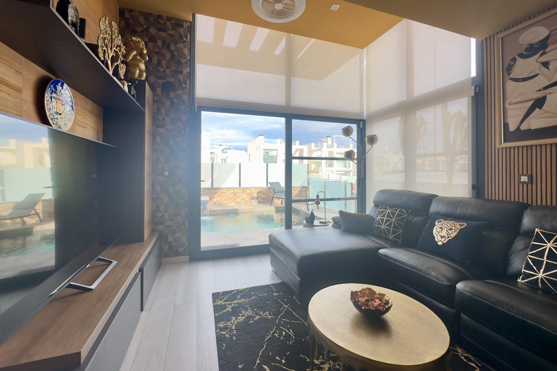 Begagnad - Villa - Orihuela Costa - Lomas de Cabo Roig