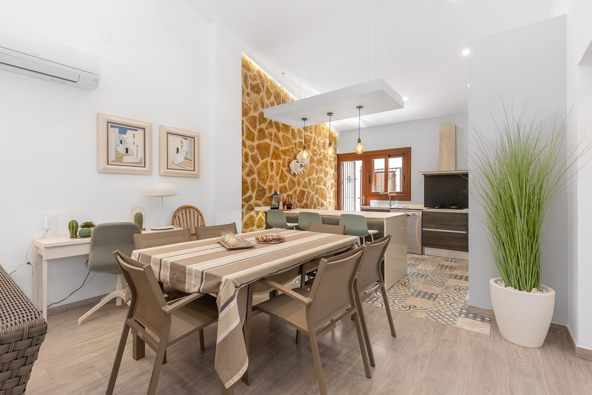 Begagnad - Villa - Orihuela Costa - Punta Prima