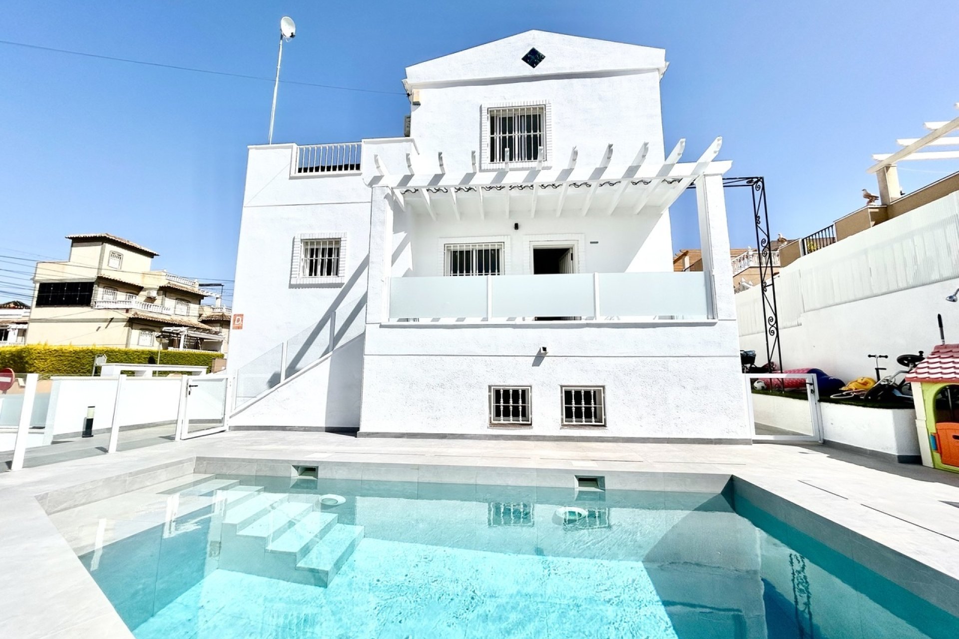 Begagnad - Villa - Orihuela Costa - Villamartín