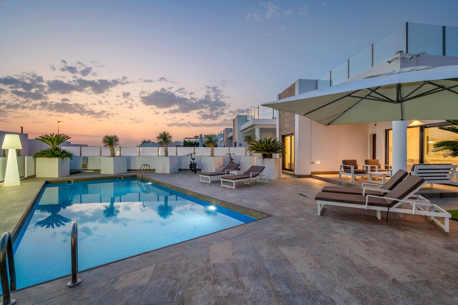 Begagnad - Villa - Orihuela Costa - Villamartín