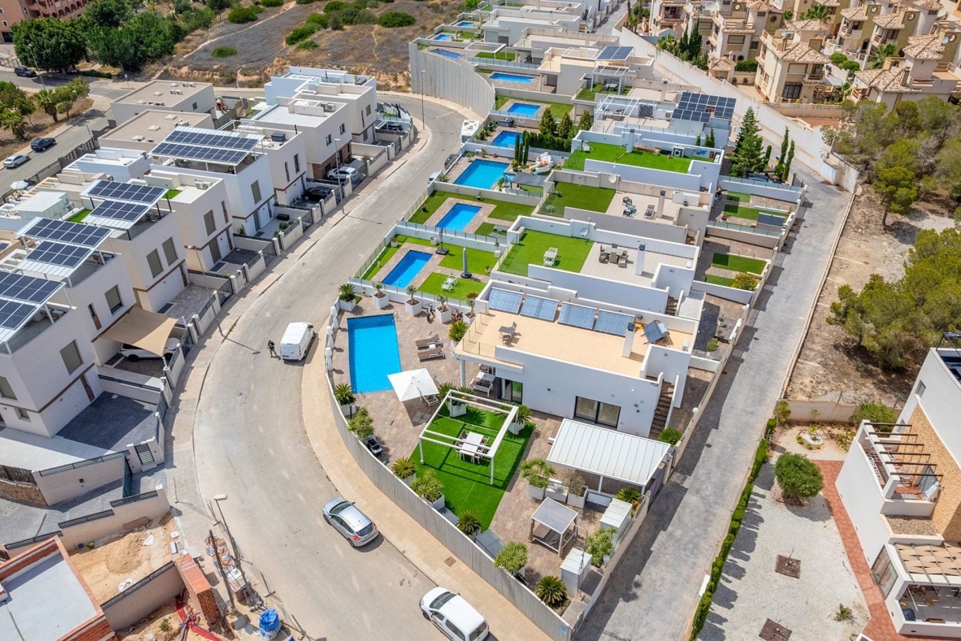 Begagnad - Villa - Orihuela Costa - Villamartín