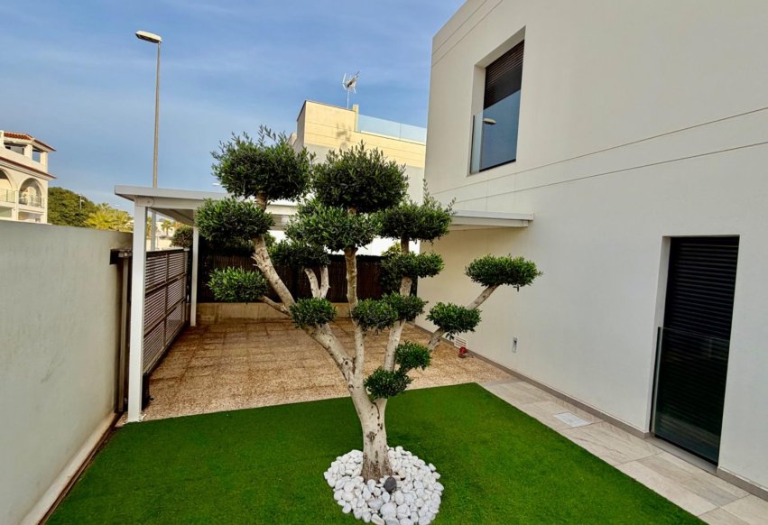 Begagnad - Villa - Rojales - Cuidad Quesada