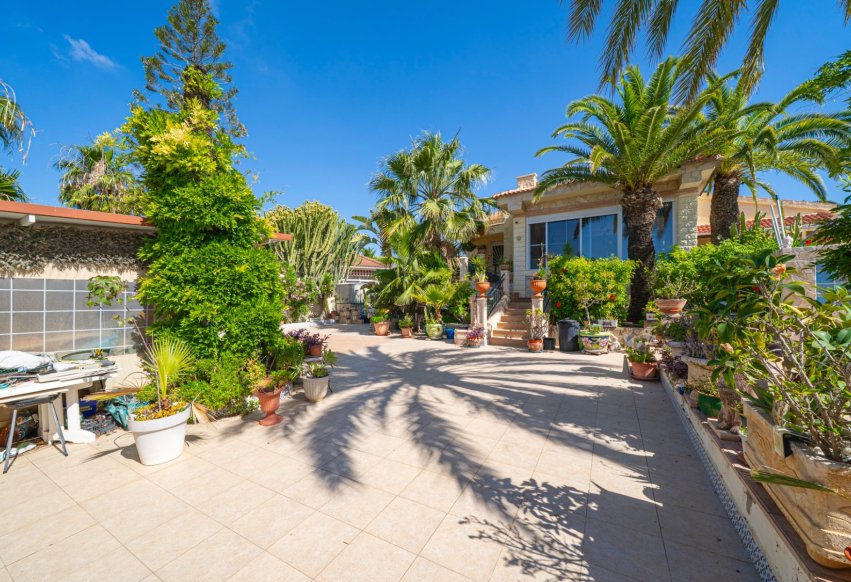 Begagnad - Villa - Rojales