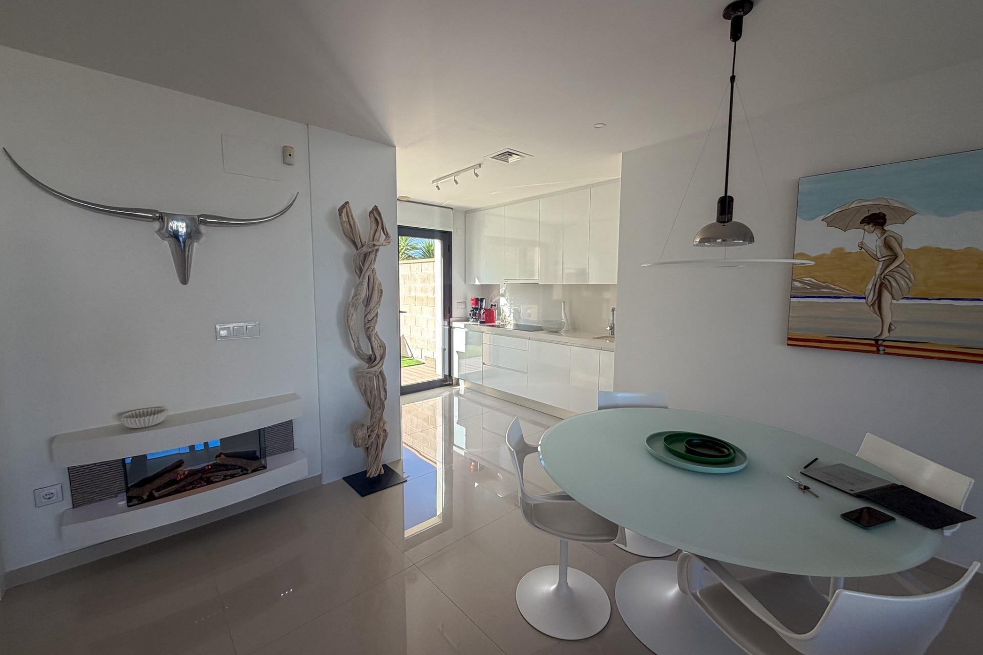 Begagnad - Villa - San Miguel de Salinas - Bellavista