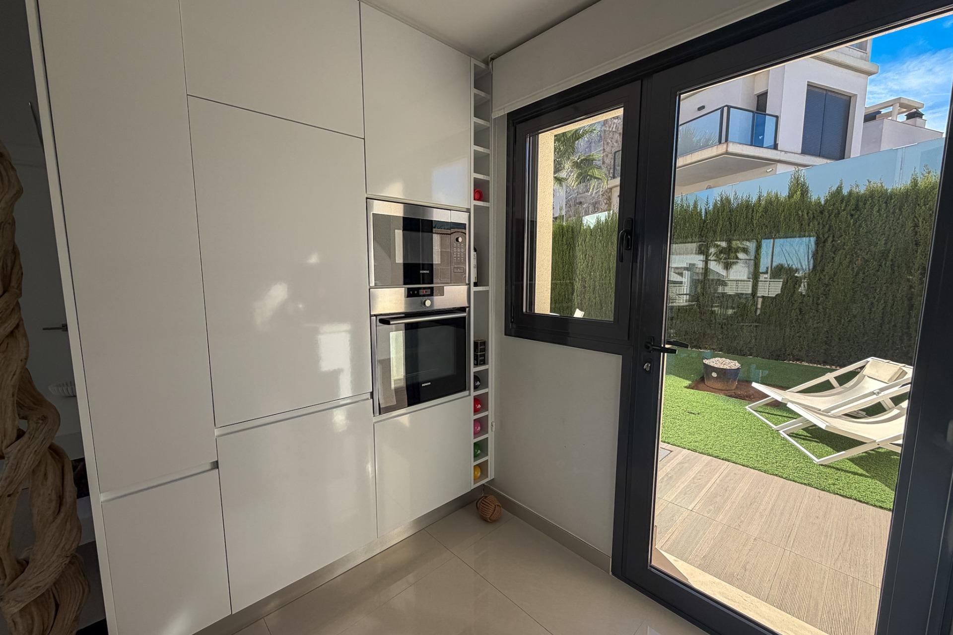 Begagnad - Villa - San Miguel de Salinas - Bellavista