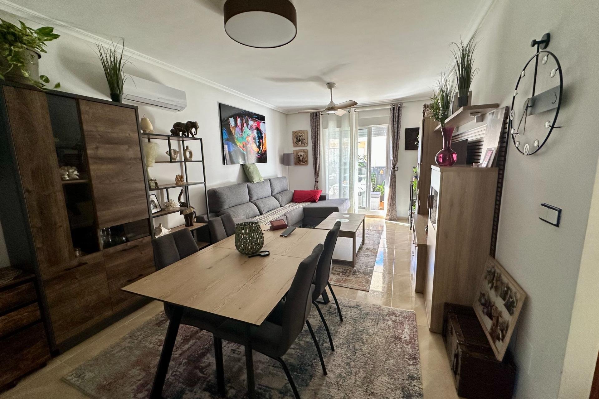 Begagnad - Villa - San Miguel de Salinas - Residencial los flamencos