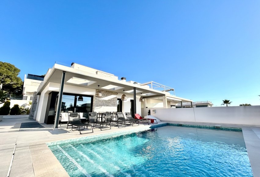 Begagnad - Villa - Torrevieja - Los Balcones - Los Altos 