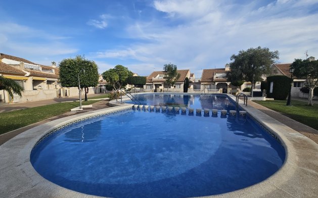 Bungalow - Odsprzedaż - Orihuela Costa - La Zenia