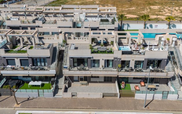 Bungalow - Perpardavimas - Pilar de la Horadada - Mil Palmeras