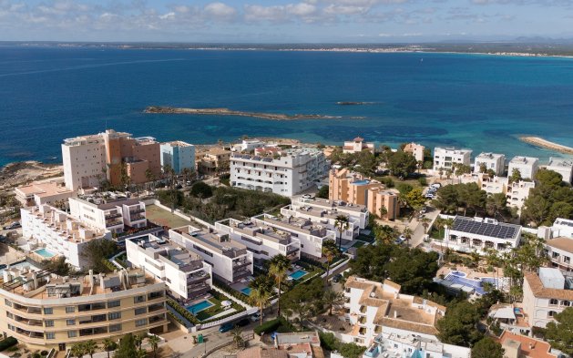 Dvipusis - Nauja statyba - Colonia de Sant Jordi - Spain