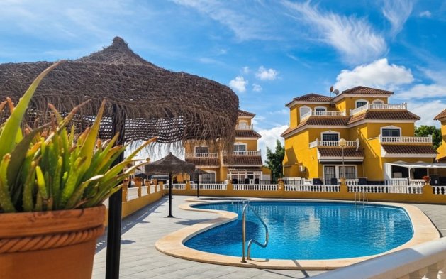 Dvipusis - Perpardavimas - Orihuela Costa - La Florida