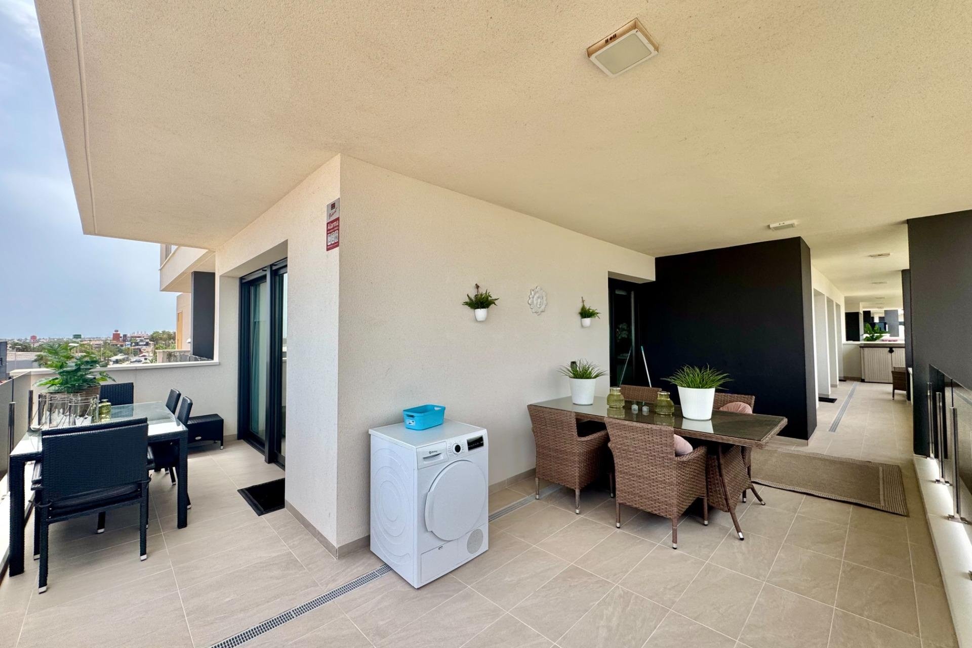 Herverkoop - Appartement / flat - Orihuela Costa - Punta Prima