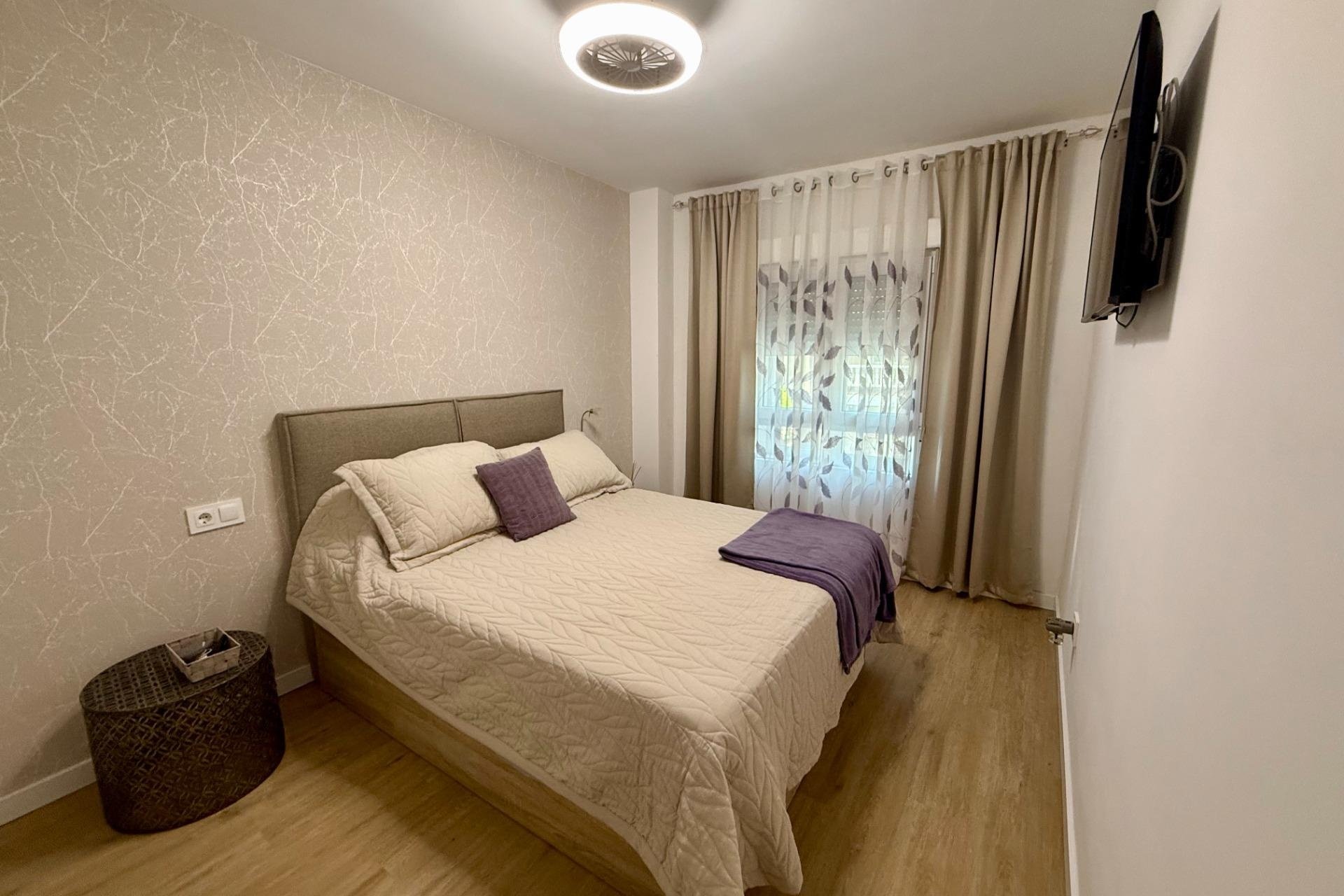 Herverkoop - Appartement / flat - Torrevieja - Centro