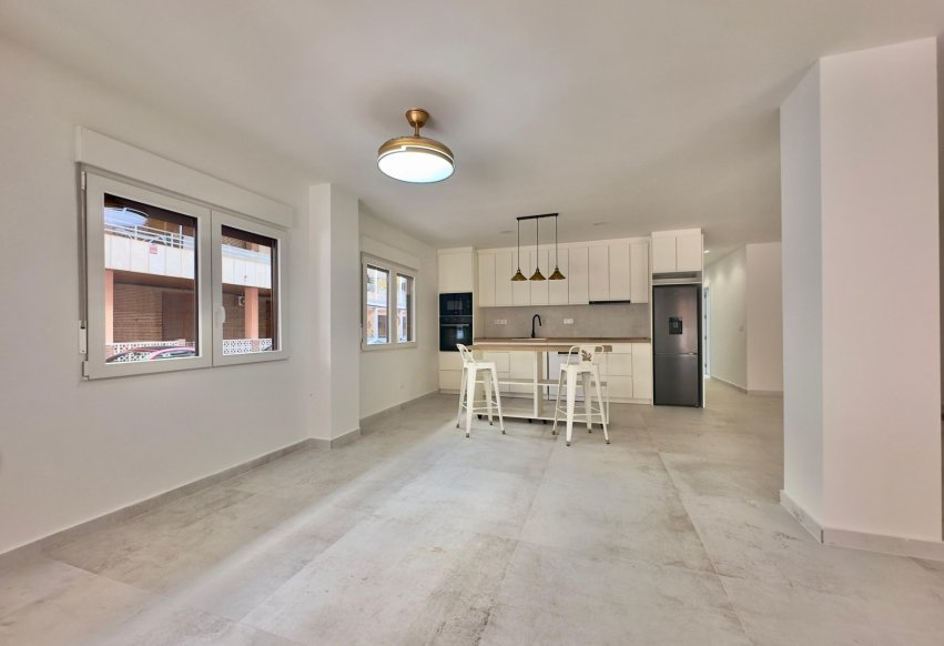 Herverkoop - Appartement / flat - Torrevieja - El Acequión - Los Náufragos