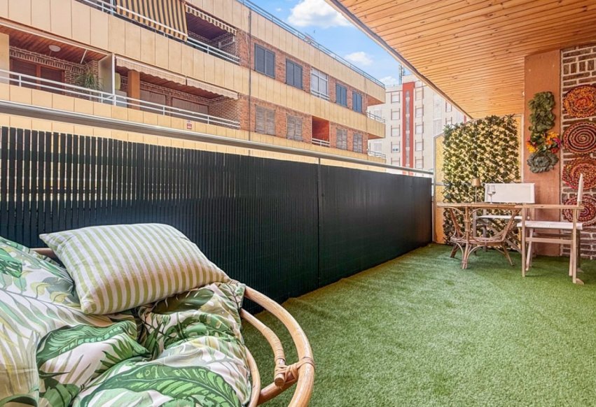Herverkoop - Appartement / flat - Torrevieja - El Acequión - Los Náufragos