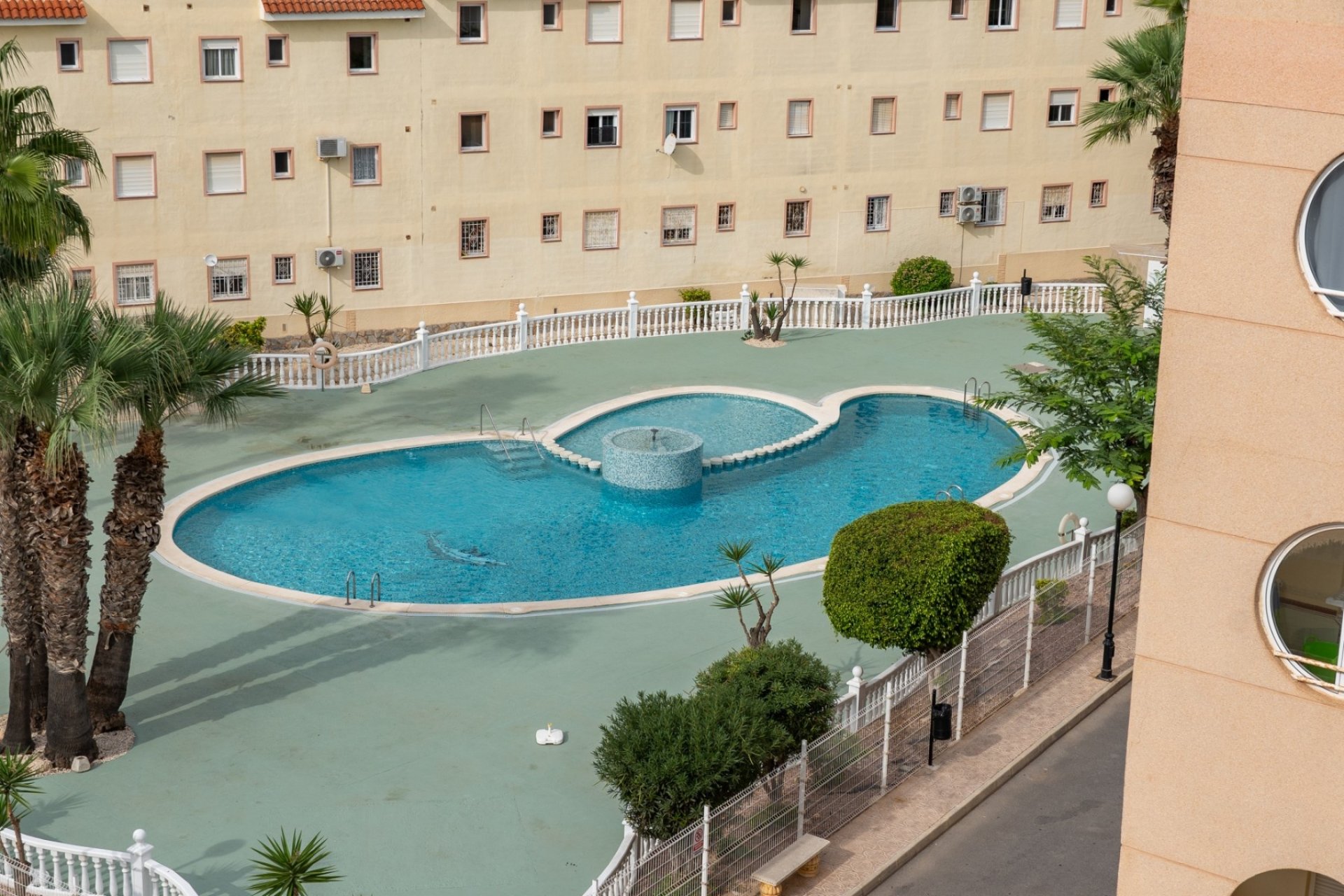 Herverkoop - Appartement / flat - Torrevieja - La Siesta - El Salado -  Torreta