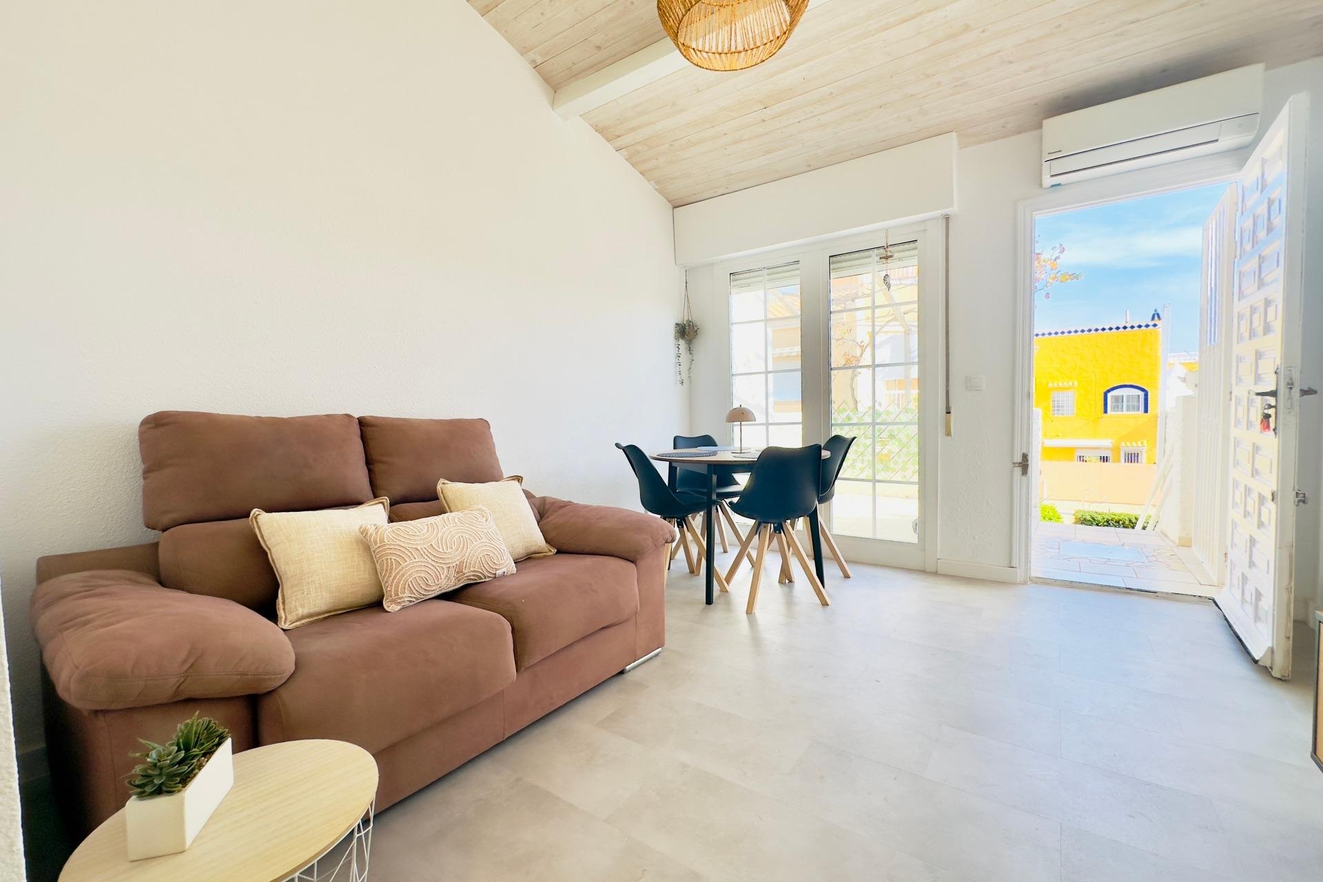 Herverkoop - Appartement / flat - Torrevieja - Los Frutales