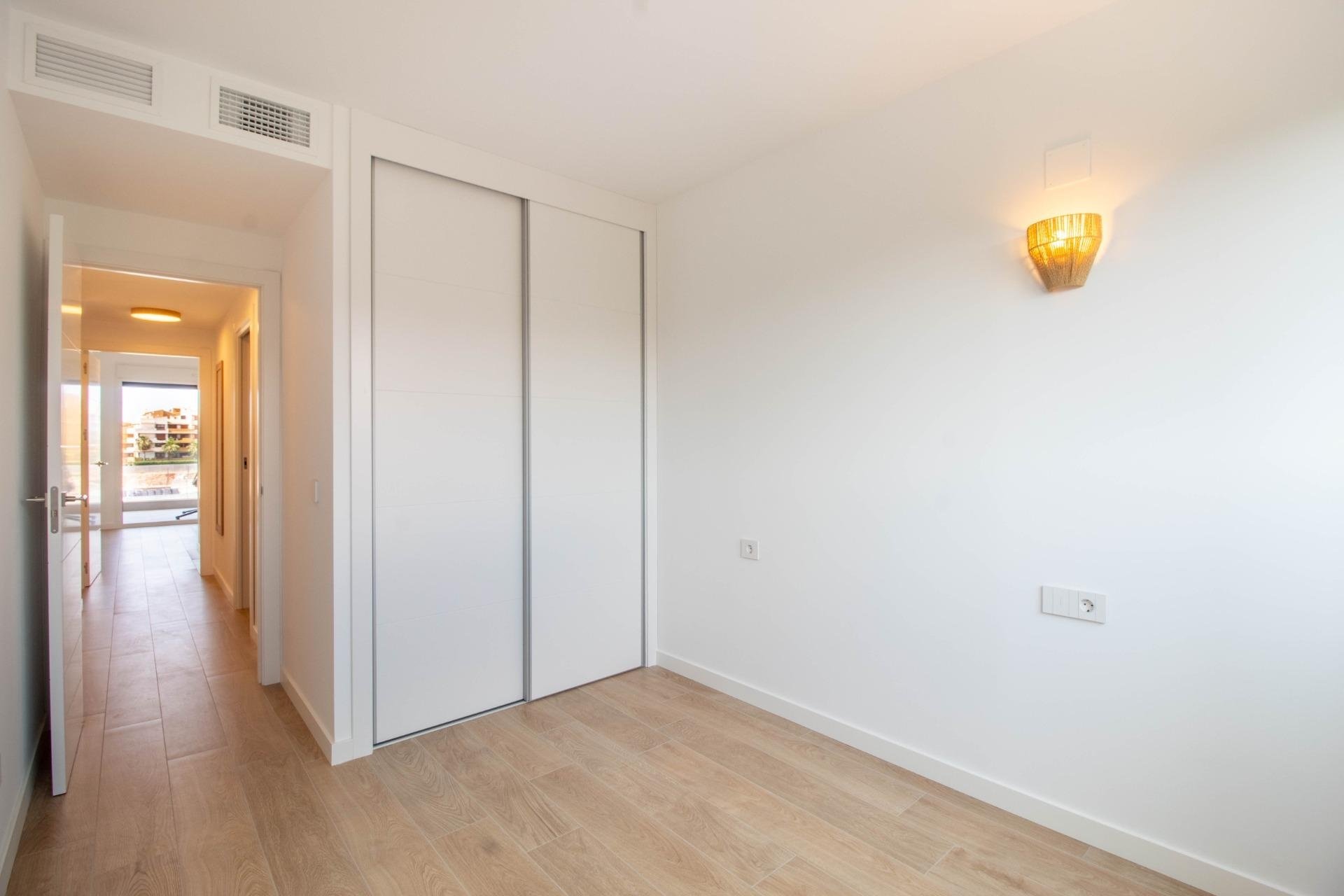 Herverkoop - Appartement / flat - Torrevieja - Punta Prima