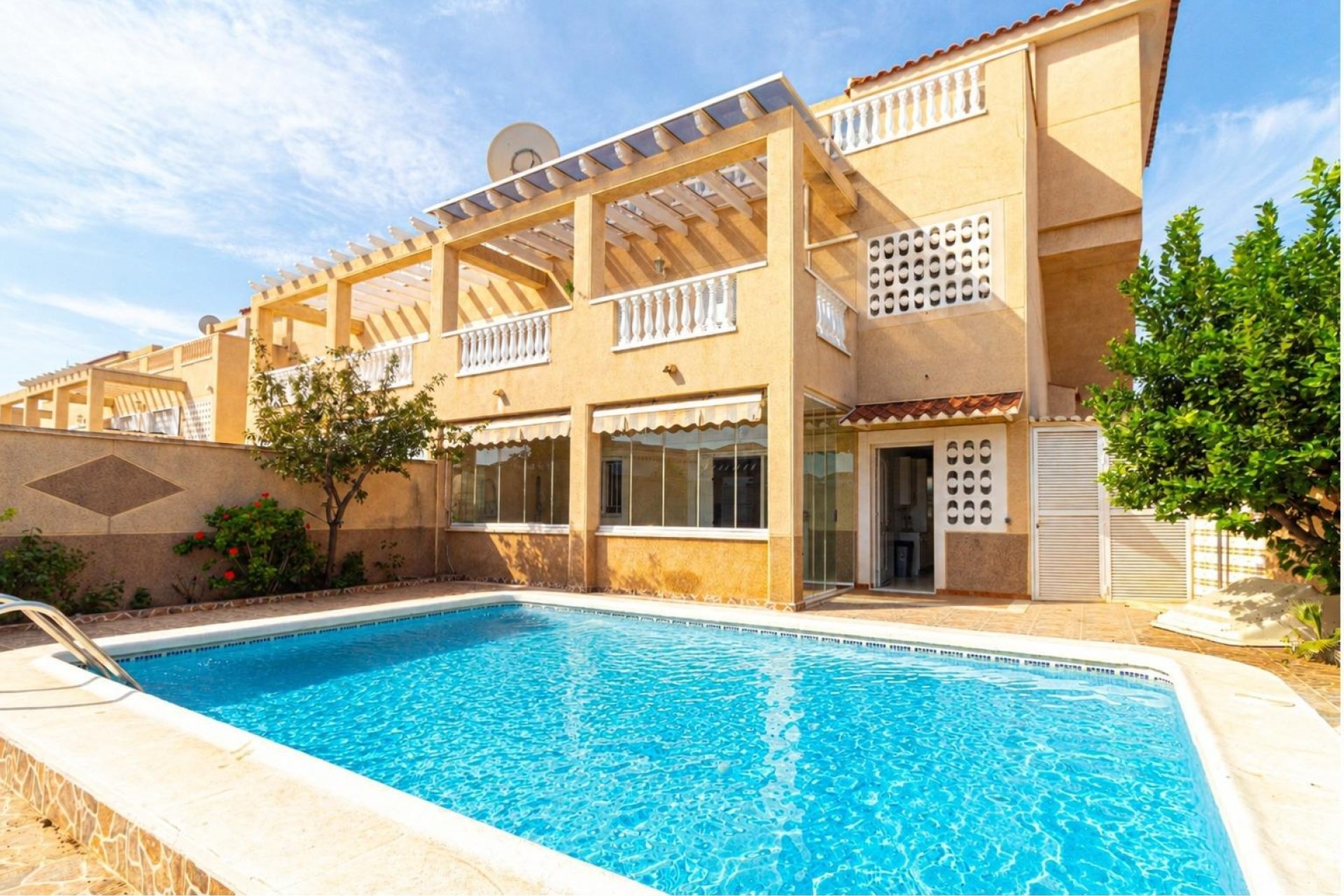 Herverkoop - Bungalow - Orihuela Costa - Punta Prima