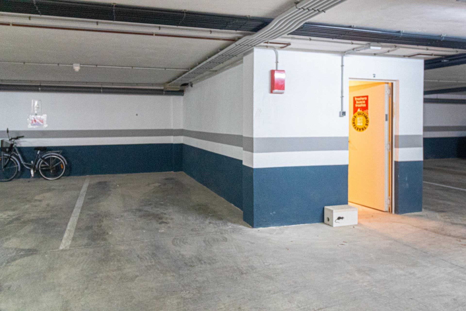 Herverkoop - Garage - Orihuela Costa - Aguamarina