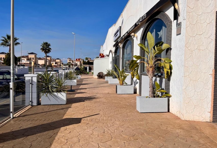 Herverkoop - Local comercial - Guardamar del Segura