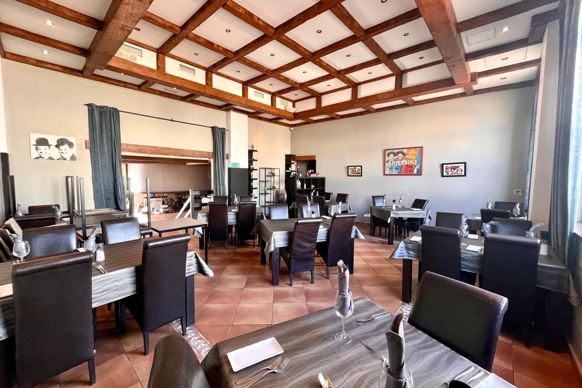 Herverkoop - Local comercial - Guardamar del Segura