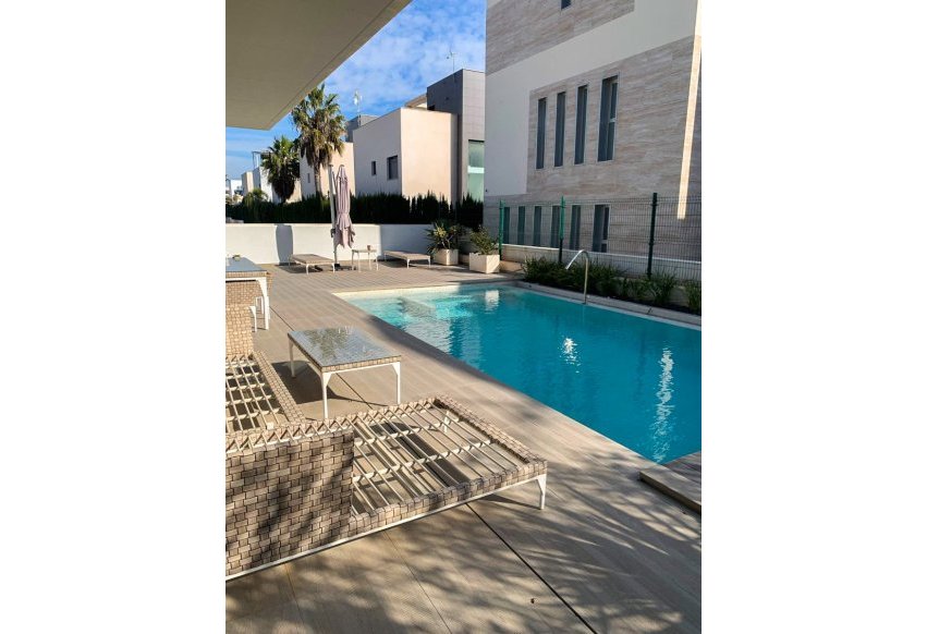 Herverkoop - Villa - Orihuela Costa - Campoamor