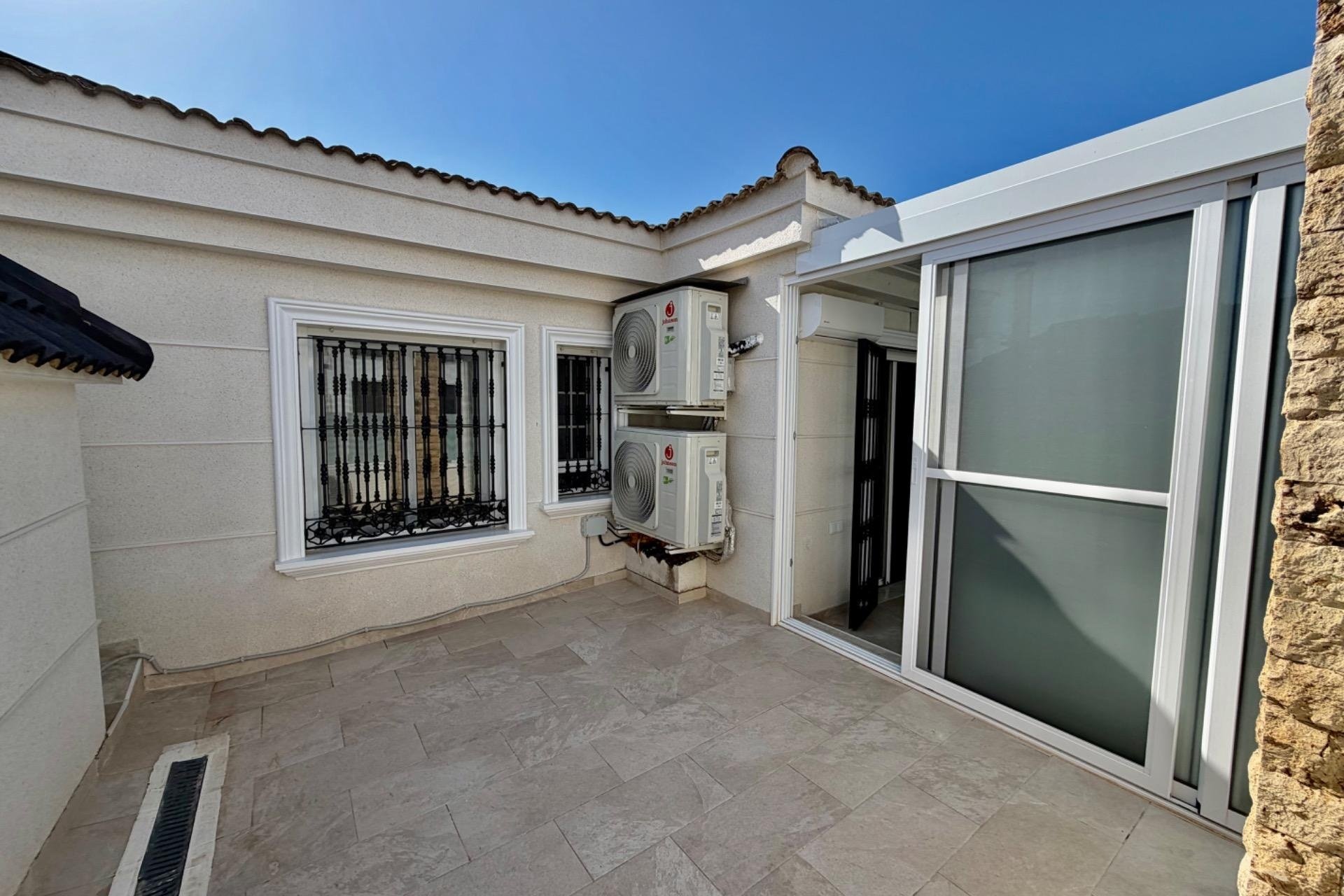 Herverkoop - Villa - Orihuela Costa - La Zenia