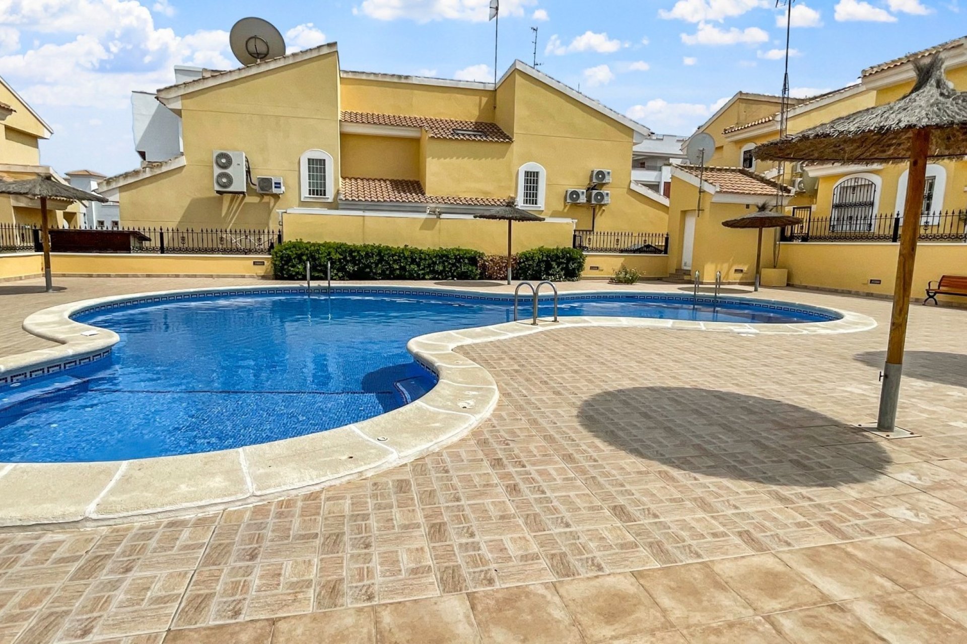 Herverkoop - Villa - Orihuela Costa - Los Dolses