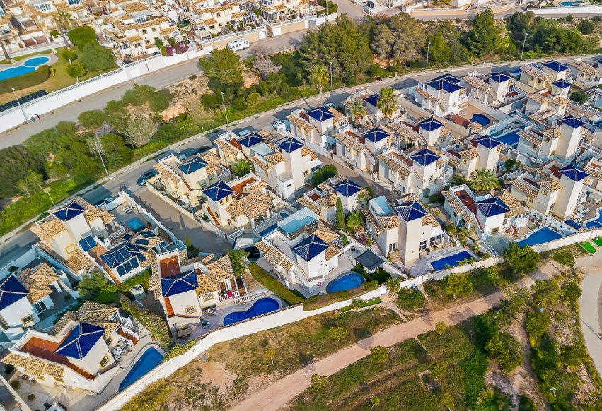 Herverkoop - Villa - Orihuela Costa - Playa Flamenca