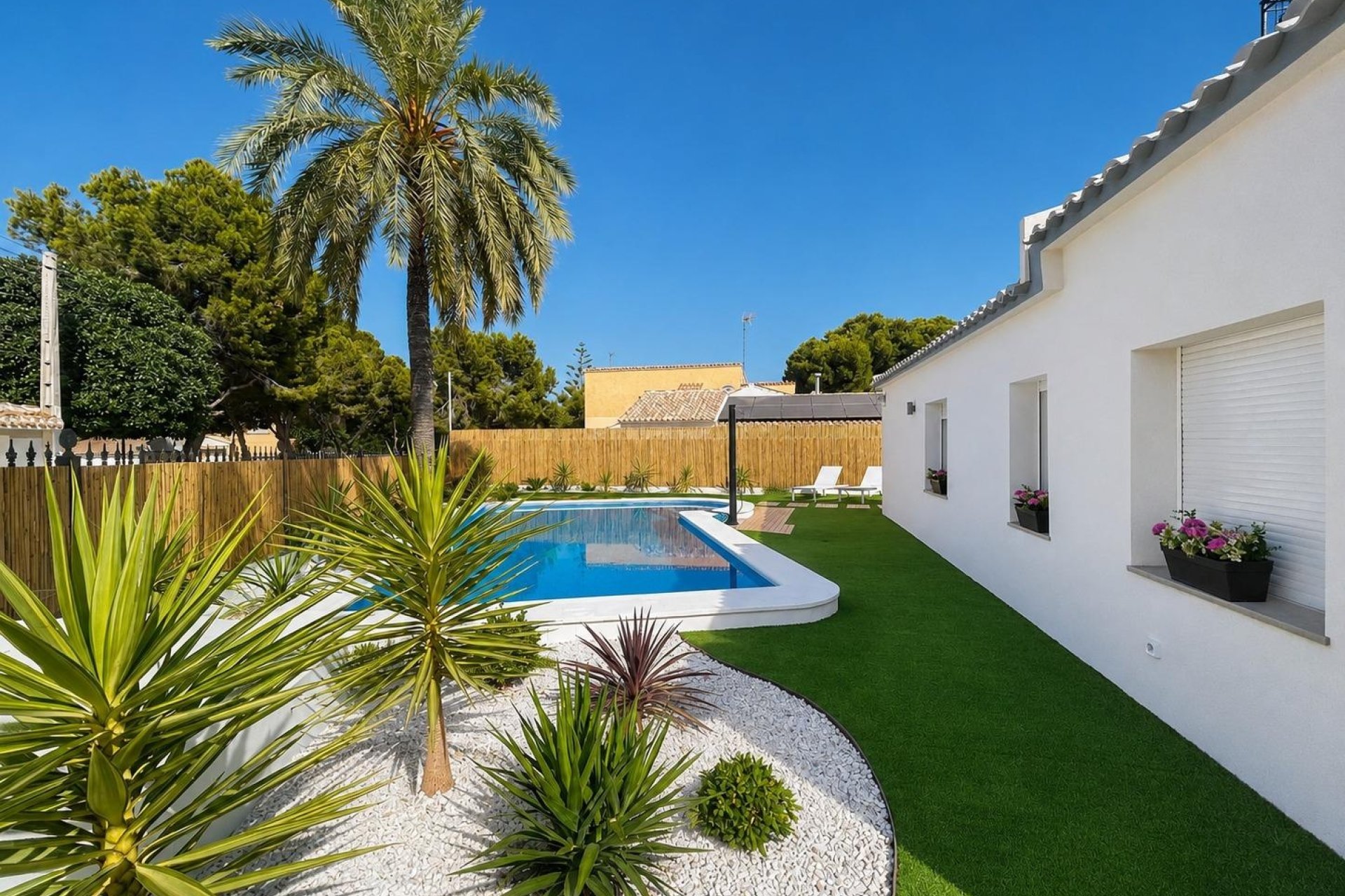Herverkoop - Villa - Orihuela Costa - Punta Prima