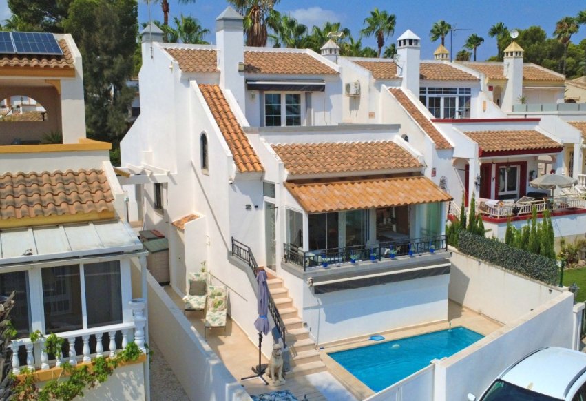 Herverkoop - Villa - Orihuela Costa - Villamartín