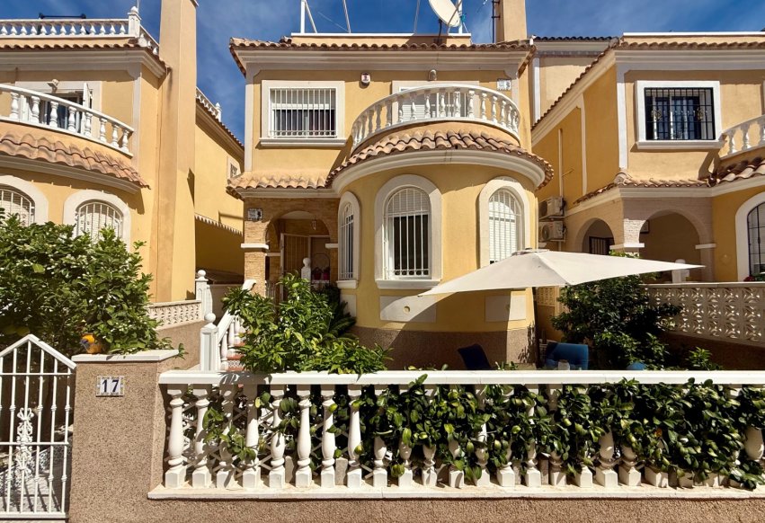 Herverkoop - Villa - Orihuela Costa - Villamartín