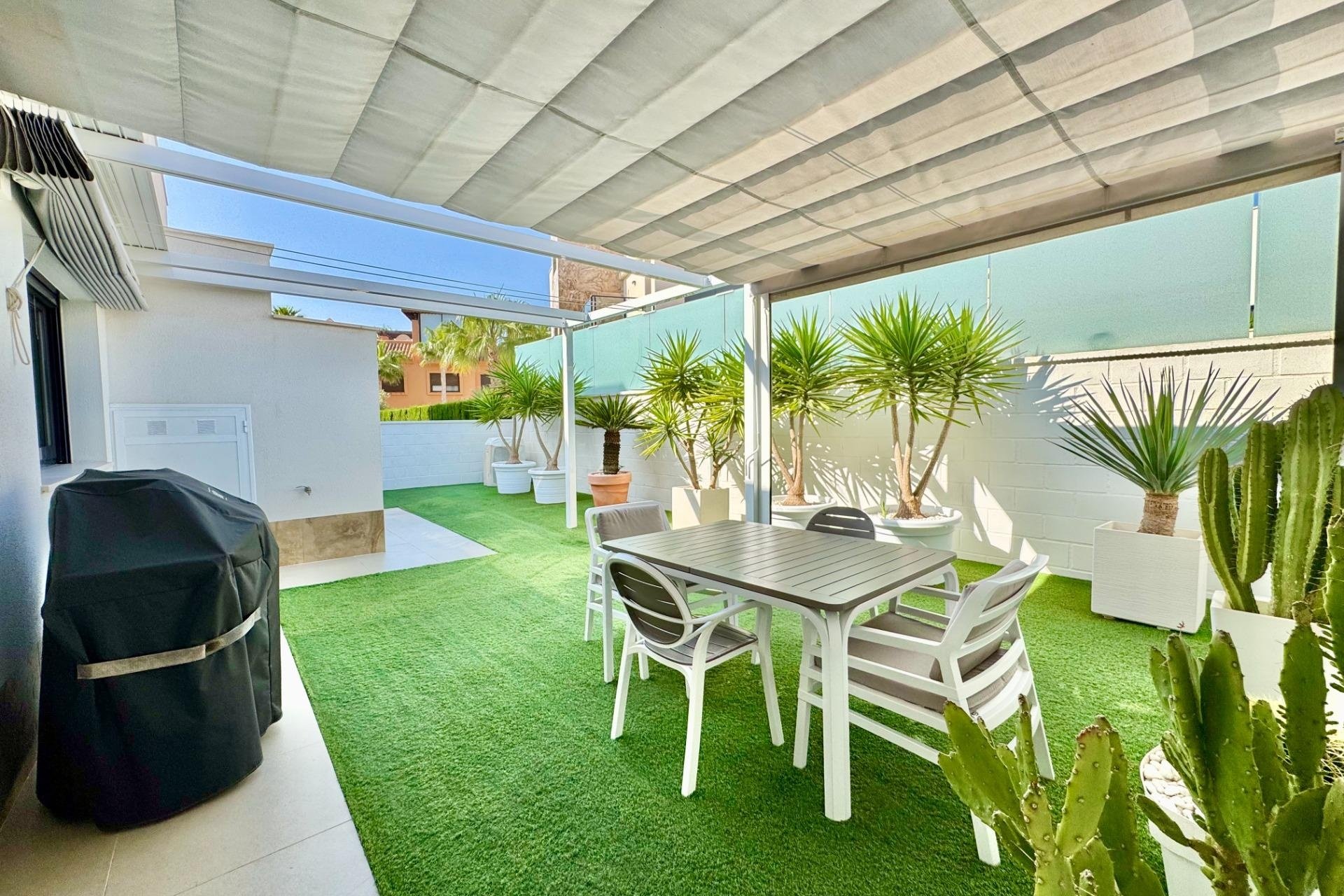 Herverkoop - Villa - San Miguel de Salinas - Bellavista