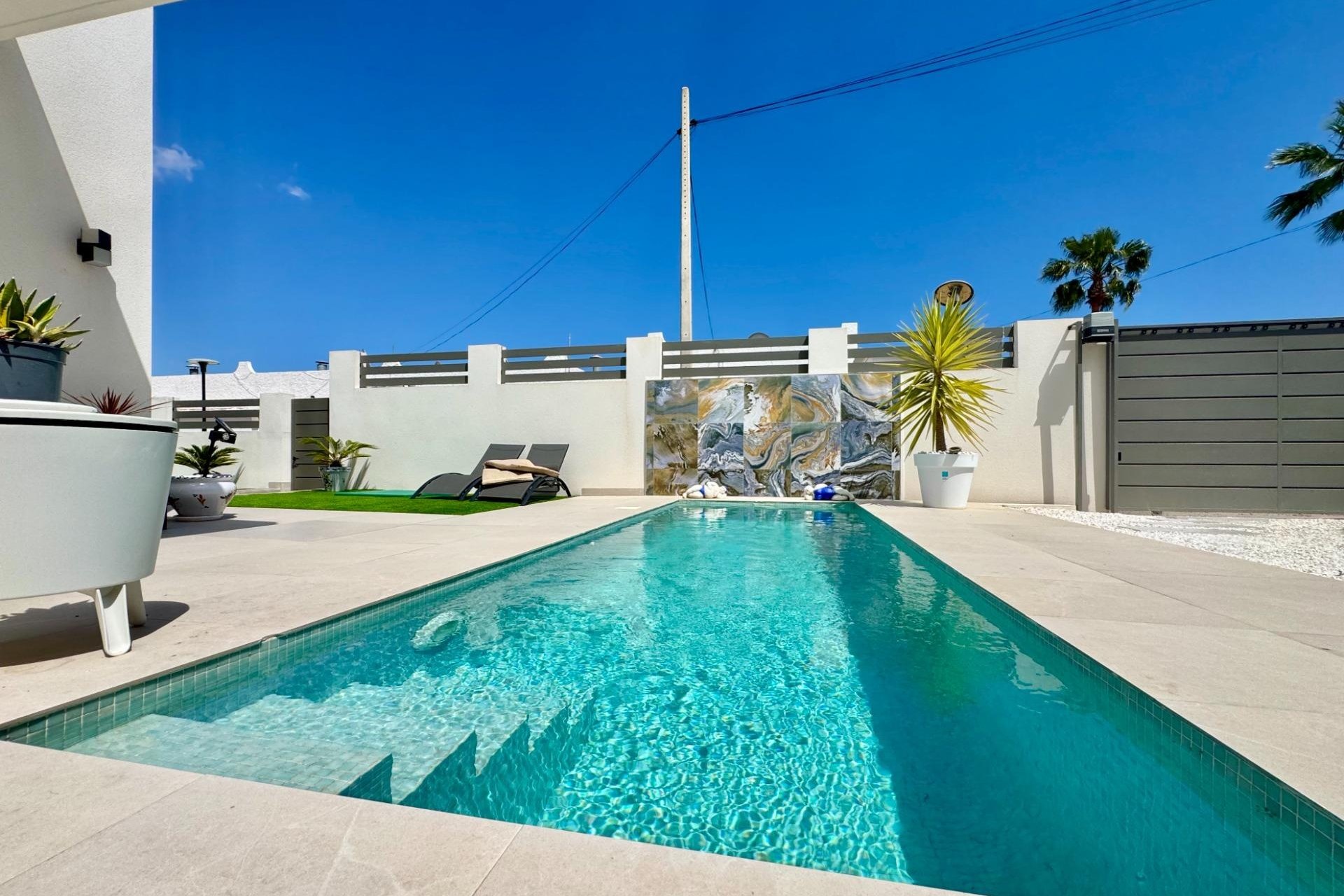 Herverkoop - Villa - San Miguel de Salinas - Blue Lagoon - Galán