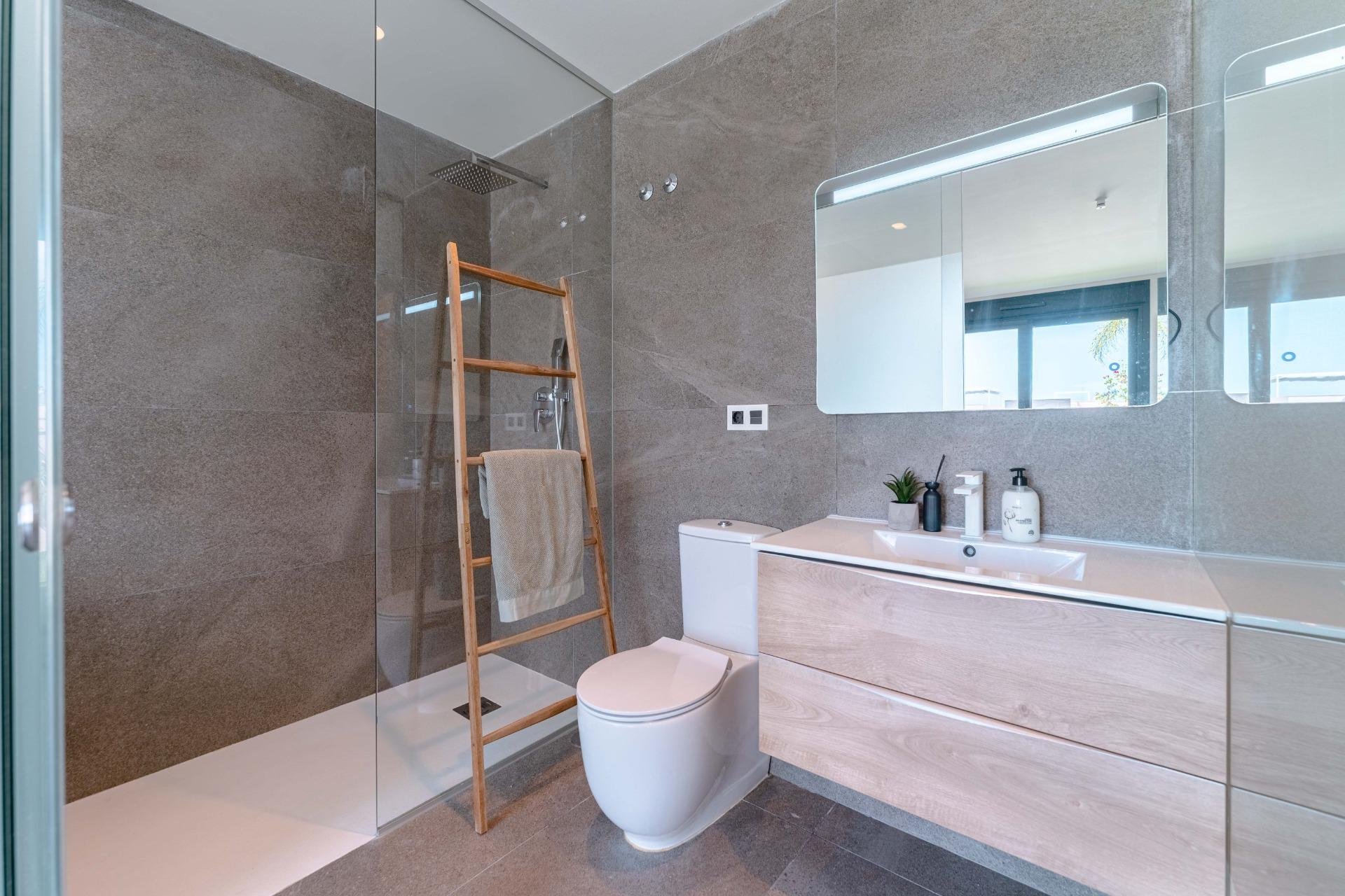 Herverkoop - Villa - San Miguel de Salinas - Costa blanca sur