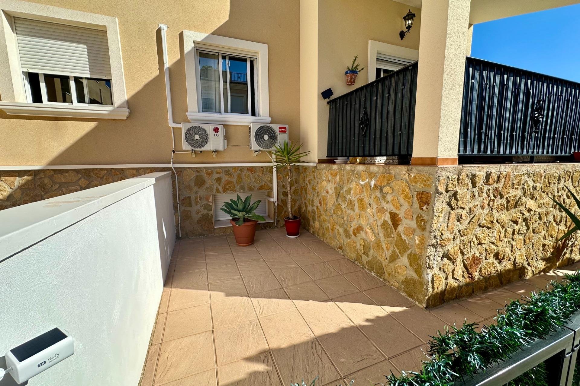 Herverkoop - Villa - San Miguel de Salinas - Residencial los flamencos