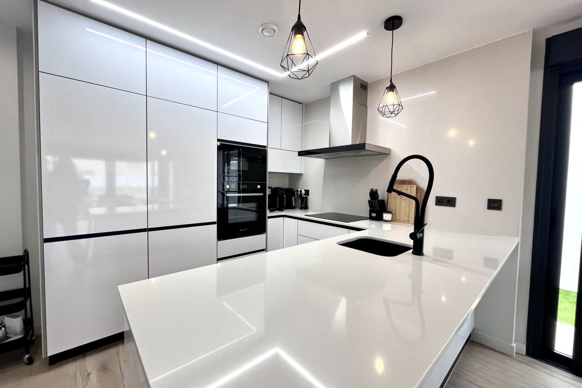 Herverkoop - Villa - Torrevieja - Punta Prima