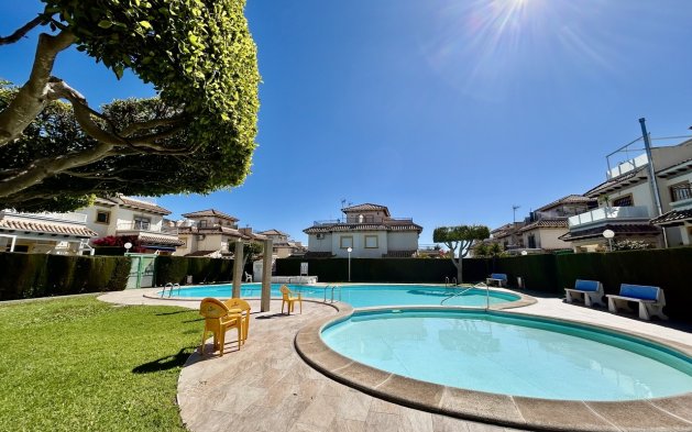 Lägenhet / lägenhet - Begagnad - Torrevieja - Punta Prima