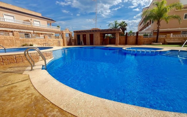 Mieszkanie w bloku - Odsprzedaż - Orihuela Costa - Los Dolses