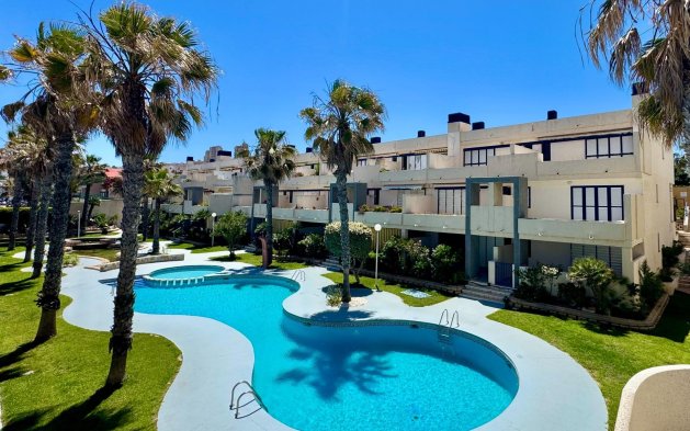 Mieszkanie w bloku - Odsprzedaż - Torrevieja - Torre la mata