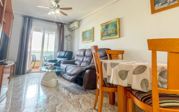 Mieszkanie w bloku - Odsprzedaż - Torrevieja - Torrevieja