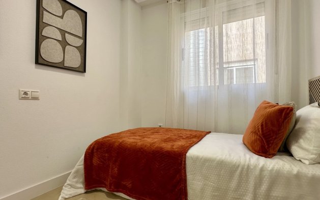 Mieszkanie w bloku - Odsprzedaż - Torrevieja - Torrevieja