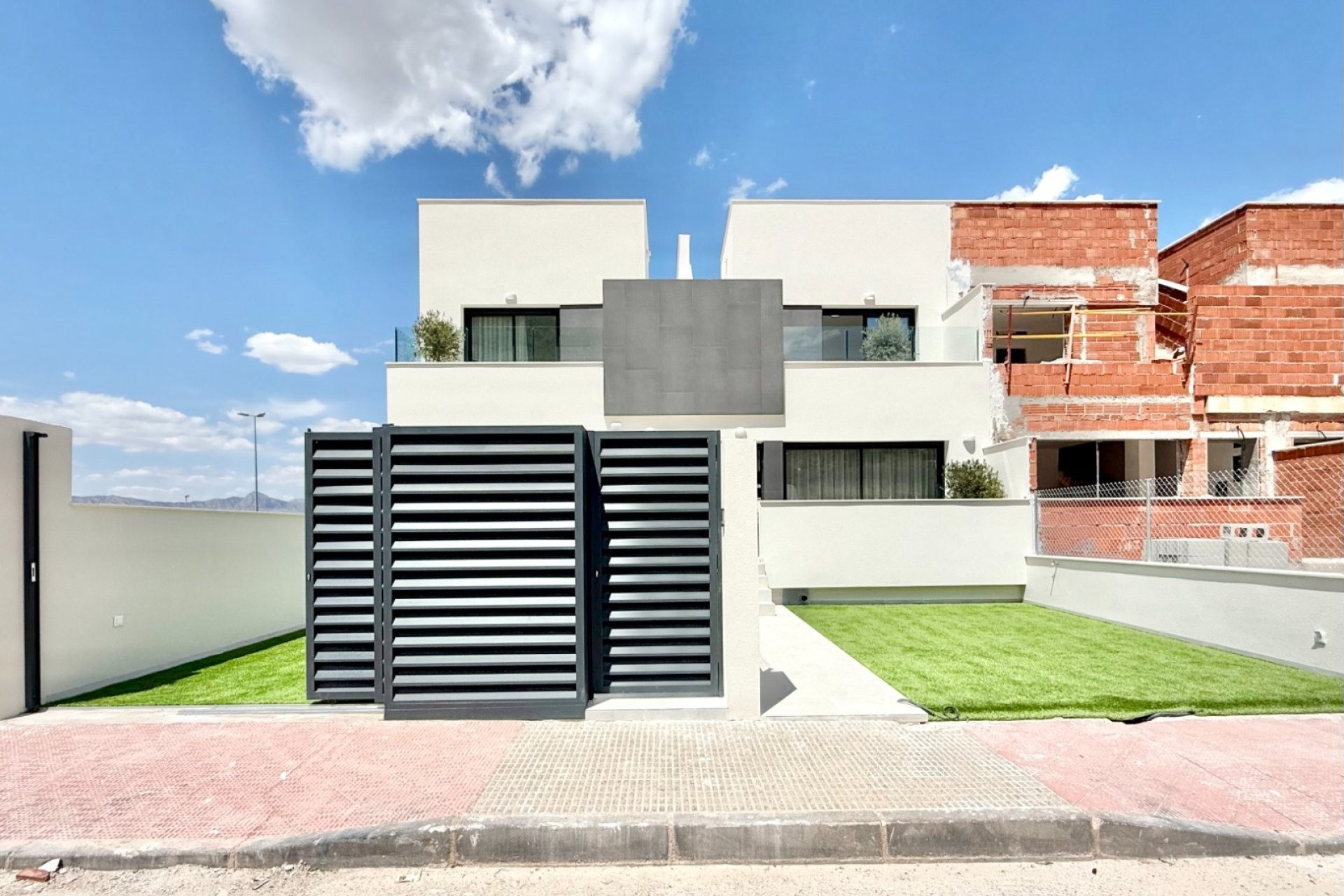 Nauja statyba - Bungalow - Cox
