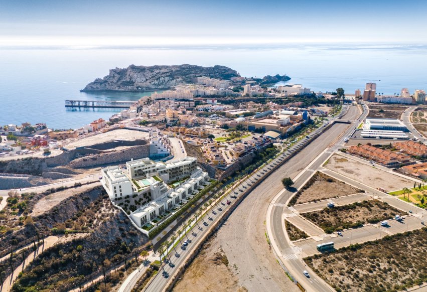 Nauja statyba - Butas - Águilas