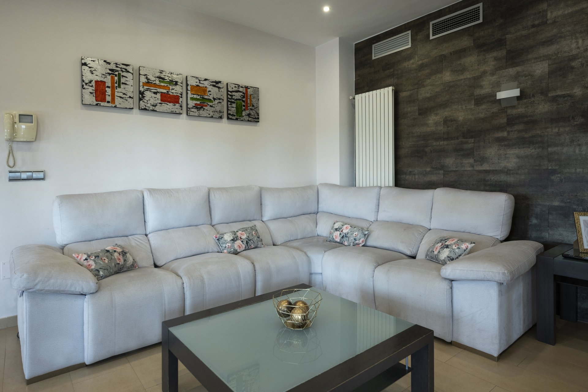 Nauja statyba - Vila - Jerónimo y Avileses