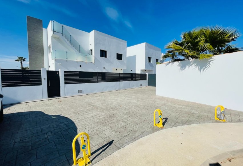 New Build - Villa - Torrevieja