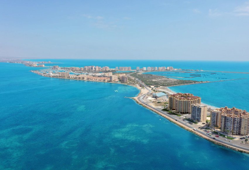 Nowy budynek - Daszek - La Manga del Mar Menor